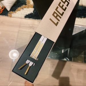 Golden Goose White laces w gold logo